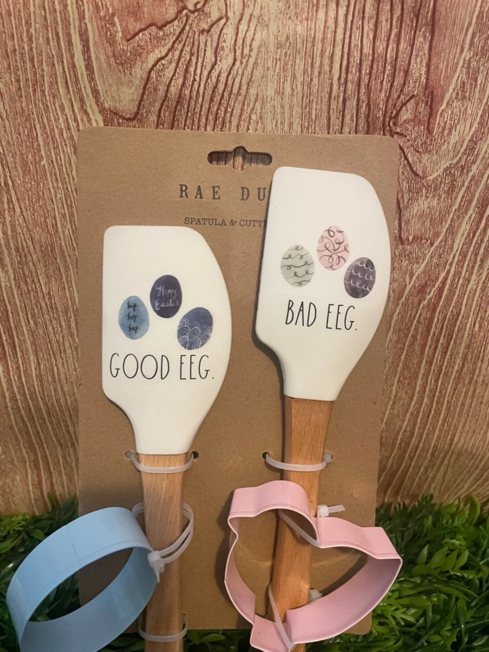 Rae Dunn Spatula and Cutter Set